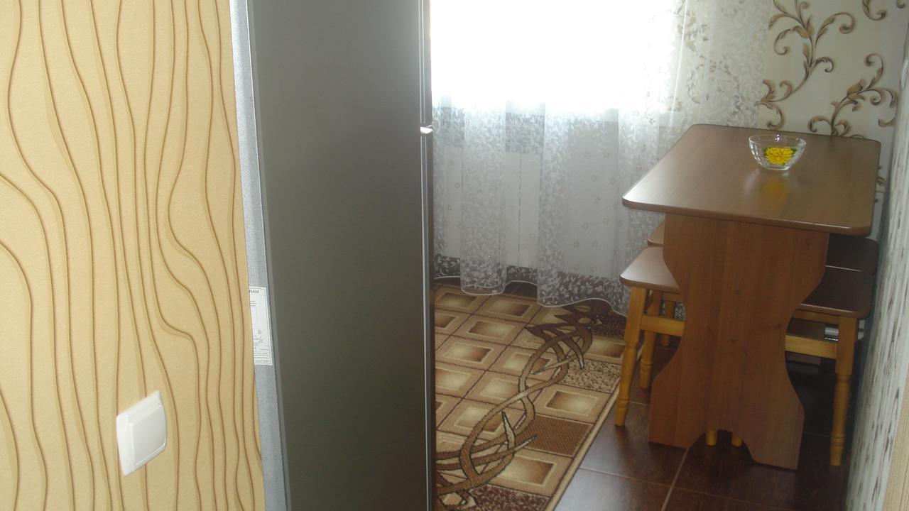 Ветеринарный Apartamento Berdychiv Exterior foto